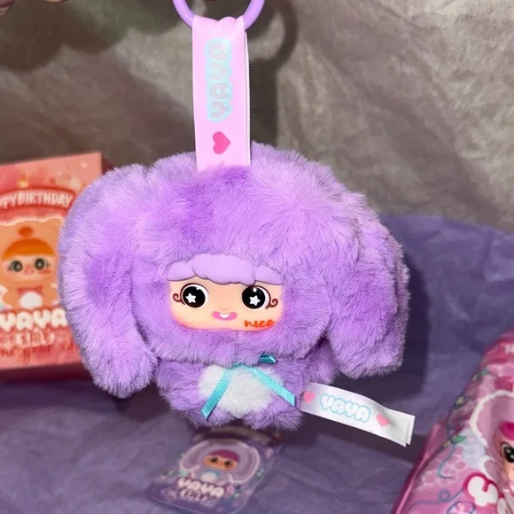 💚 SALE! Yaya One Year Old Happy Birthday Plush Pendant CONFIRMED - Picture 4 of 5